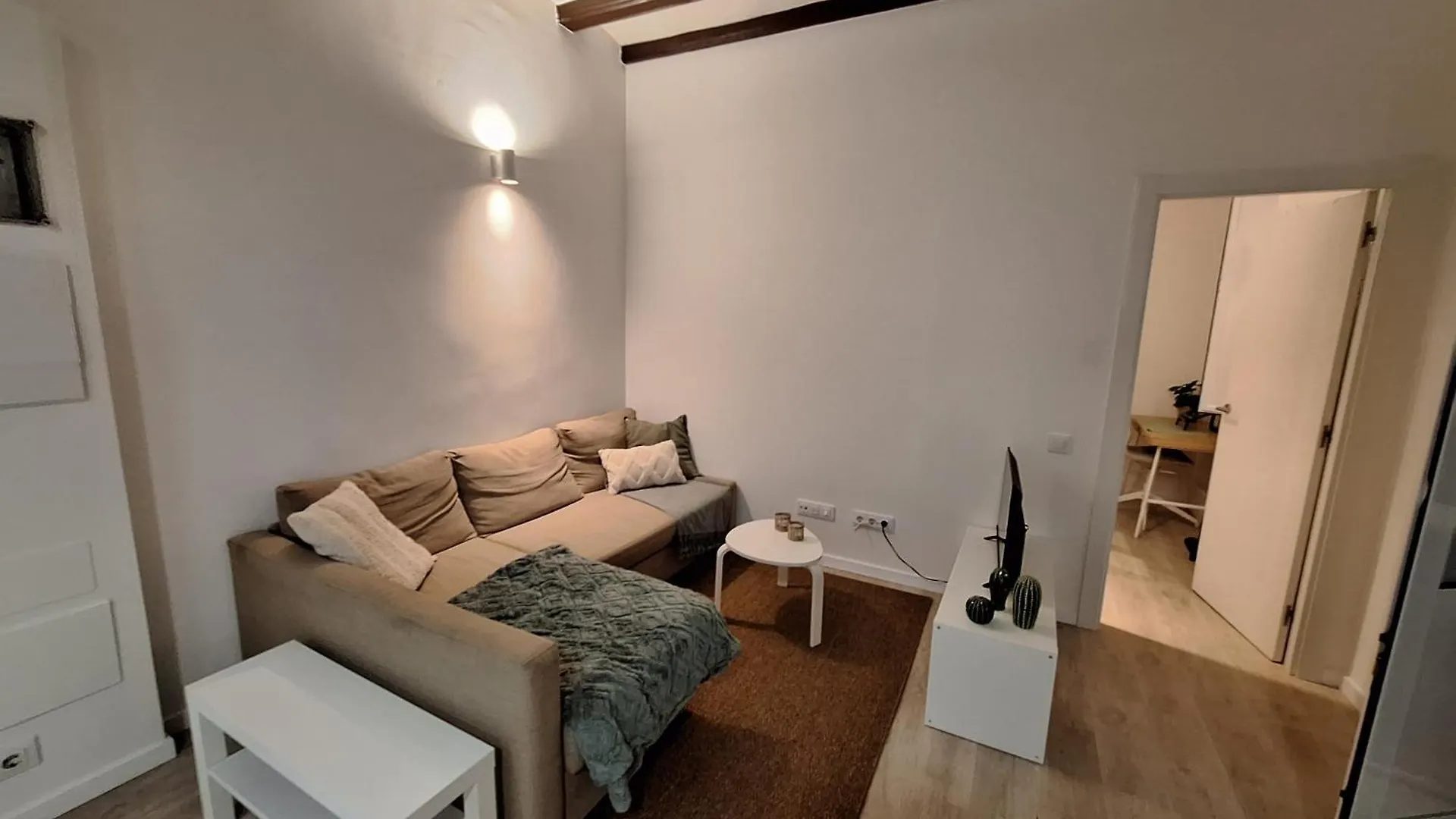 Ferienwohnung Surf House Barcelona Spanien